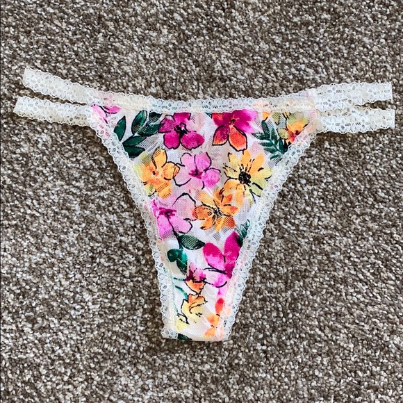 PINK Victoria's Secret Other - NWT Victoria’s Secret pink thong